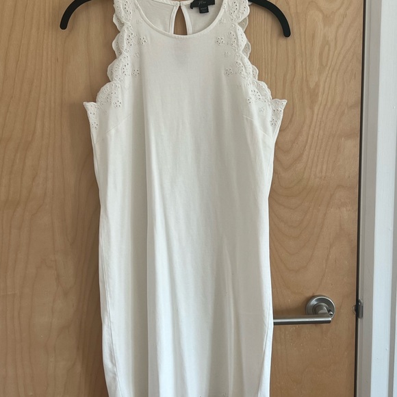 J.CREW EYELET SCALLOPED TRIM PETITE SHIFT DRESS - Picture 3 of 11